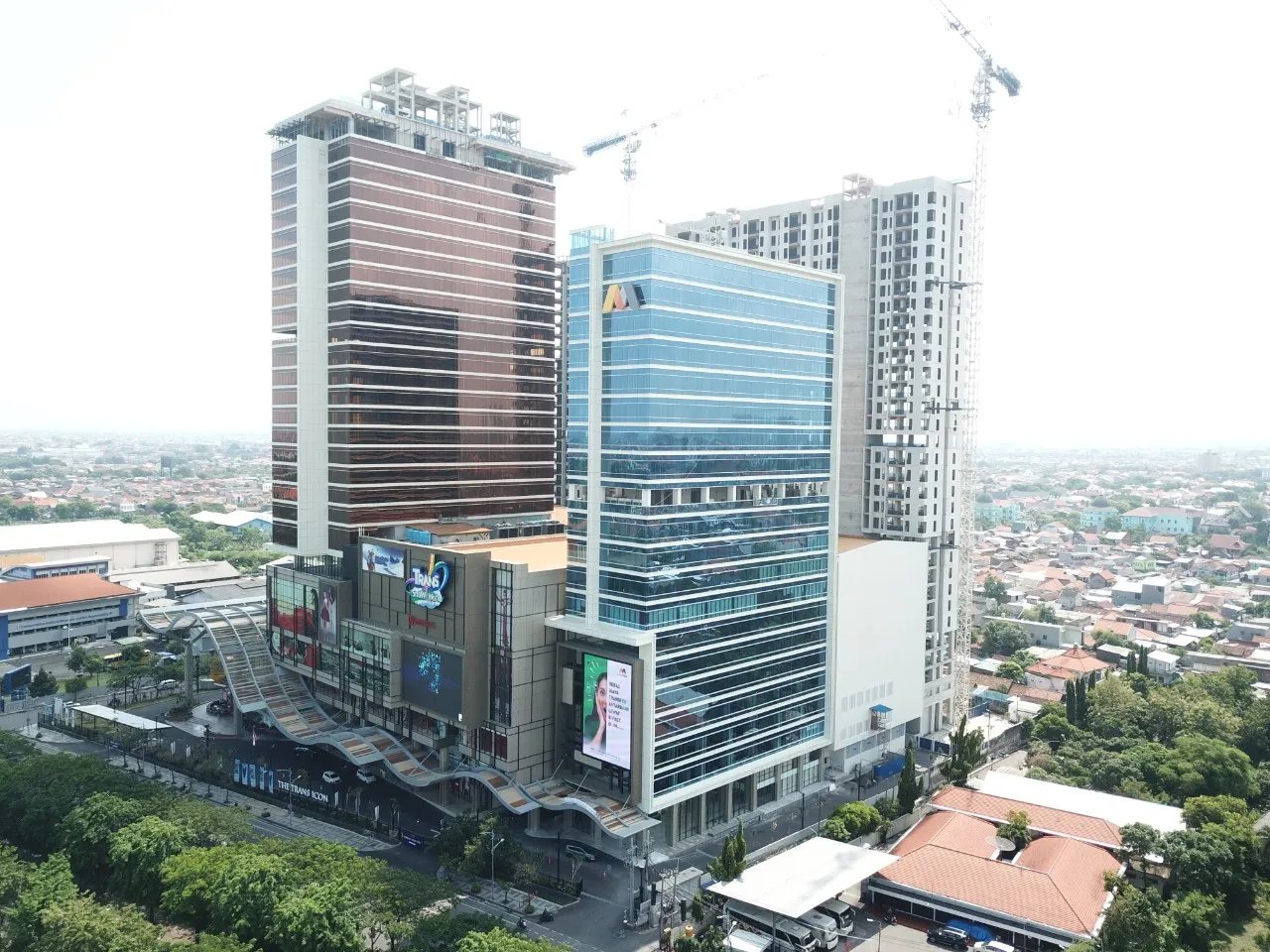 Tampak luar TRANS ICON MALL