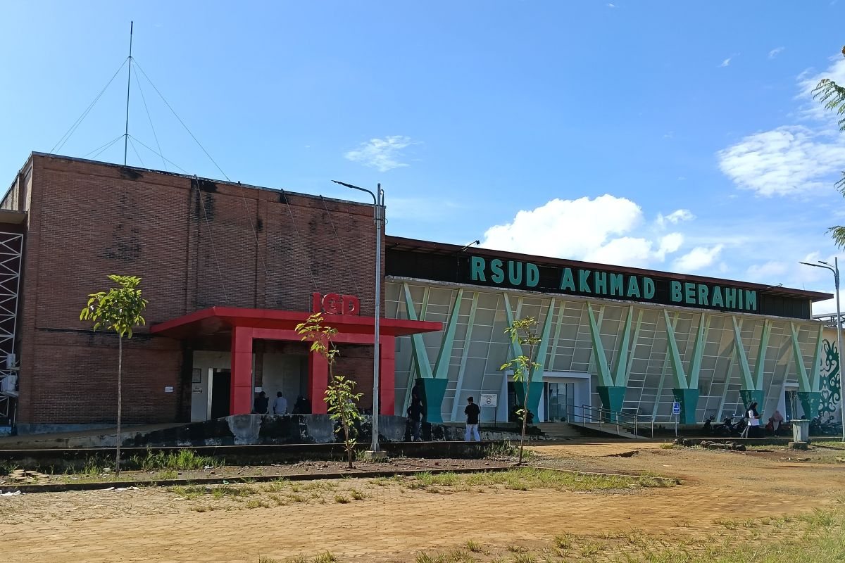 Tampak luar RSUD AKHMAD BERAHIM
